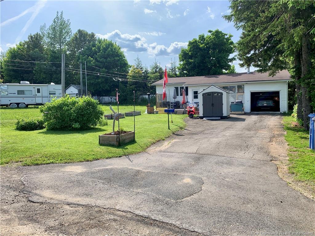 









19


Poirier

,
Charlo,




NB
E8E 2X4

