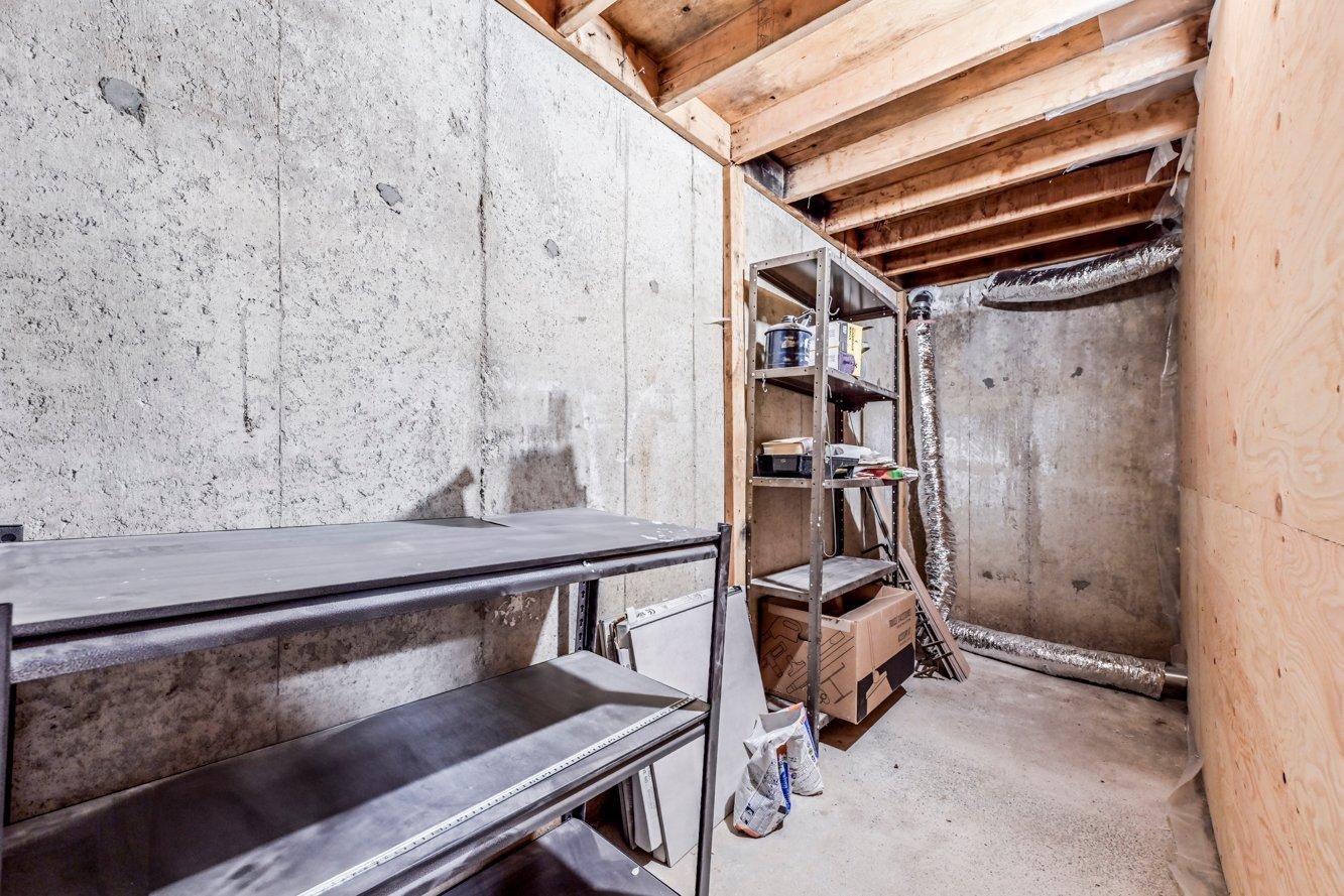 









2010


Rue La Corne

,
Saint-Bruno-de-Montarville,




QC
J3V4Z9


