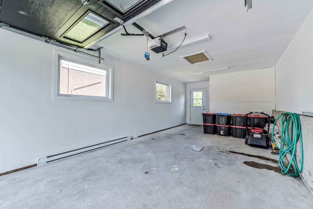









2010


Rue La Corne

,
Saint-Bruno-de-Montarville,




QC
J3V4Z9

