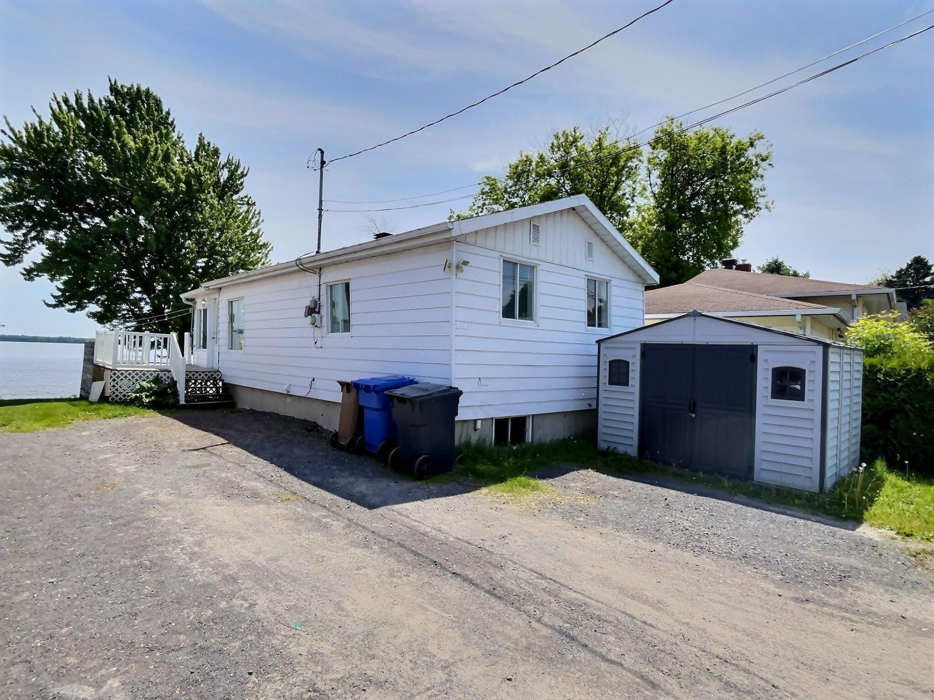 









4308


Rue du Rivage

,
Trois-Rivières,




QC
G8V1Z5

