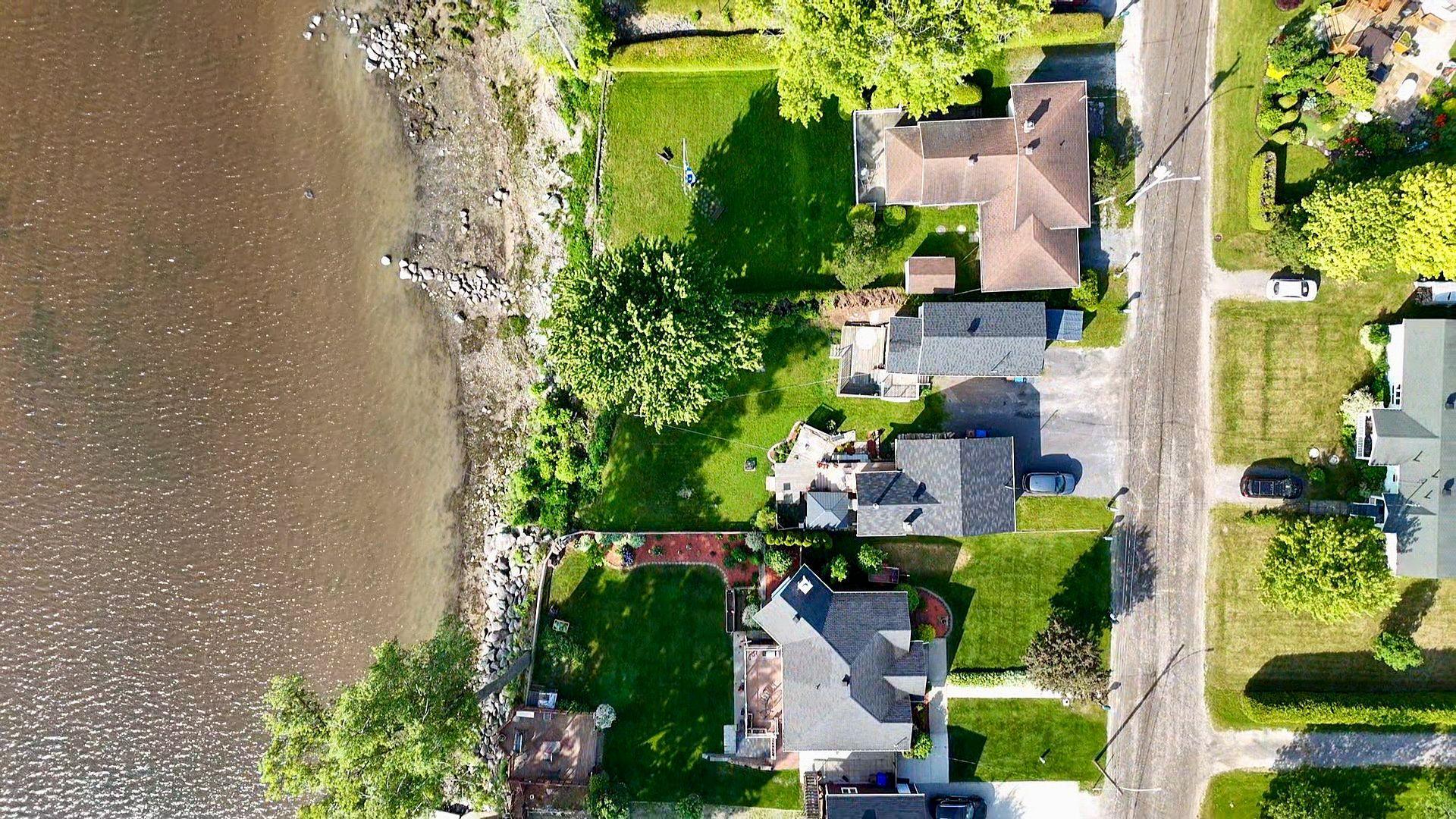 









4308


Rue du Rivage

,
Trois-Rivières,




QC
G8V1Z5

