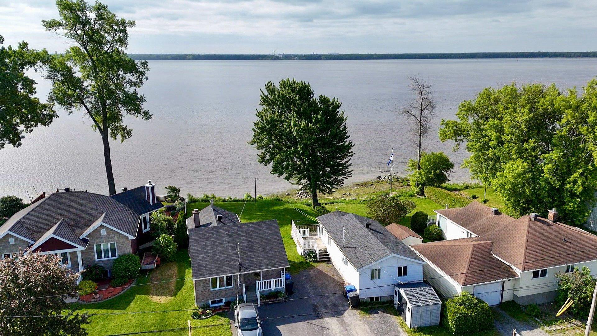 









4308


Rue du Rivage

,
Trois-Rivières,




QC
G8V1Z5

