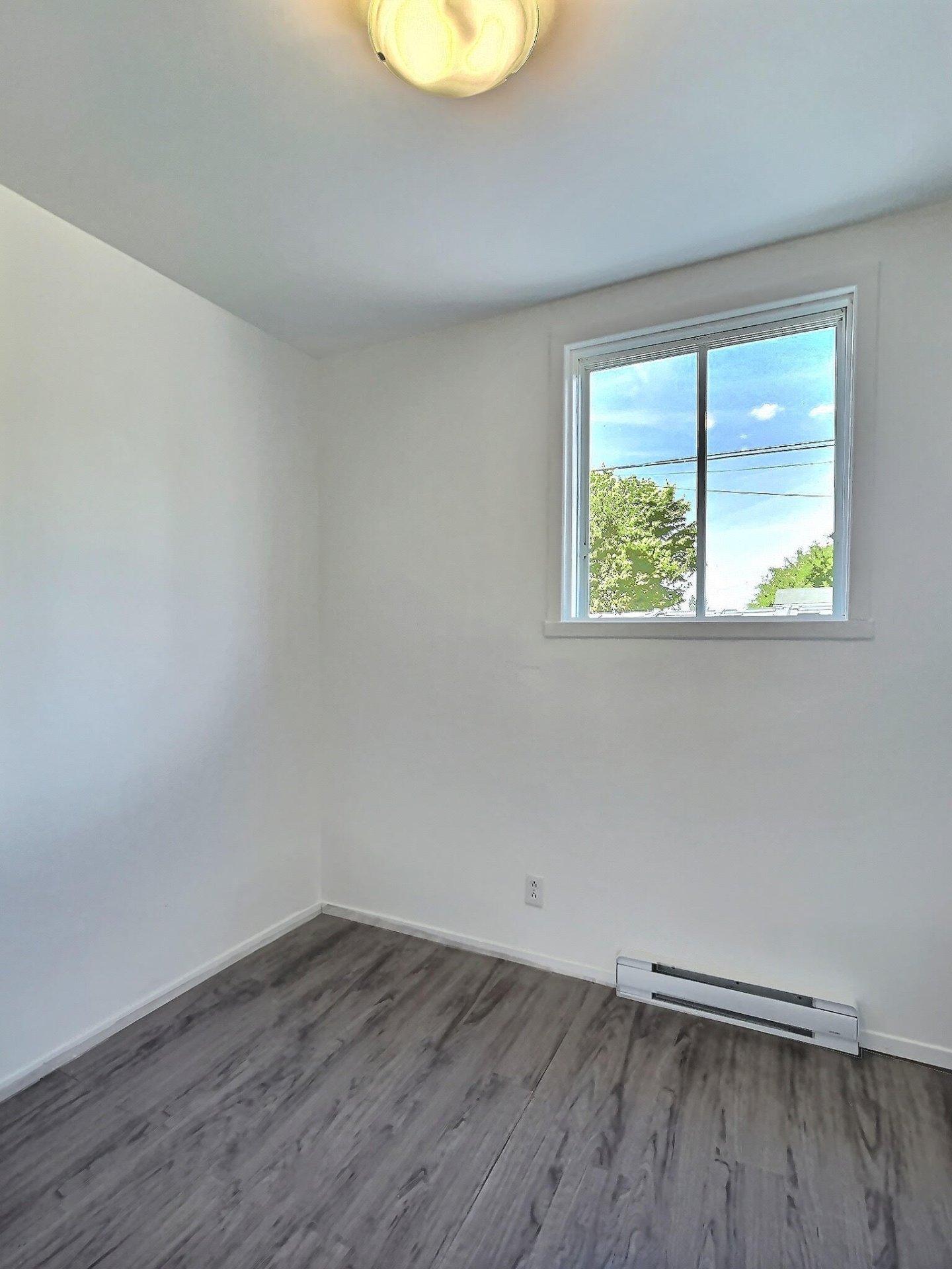 









4308


Rue du Rivage

,
Trois-Rivières,




QC
G8V1Z5


