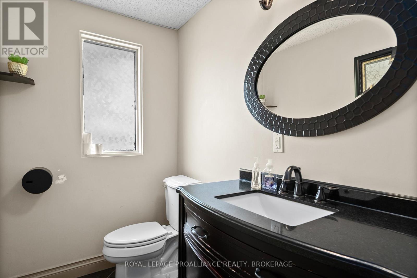 












271 CONCESSION STREET

,
Kingston (East of Sir John A. Blvd),




Ontario
K7K2B7

