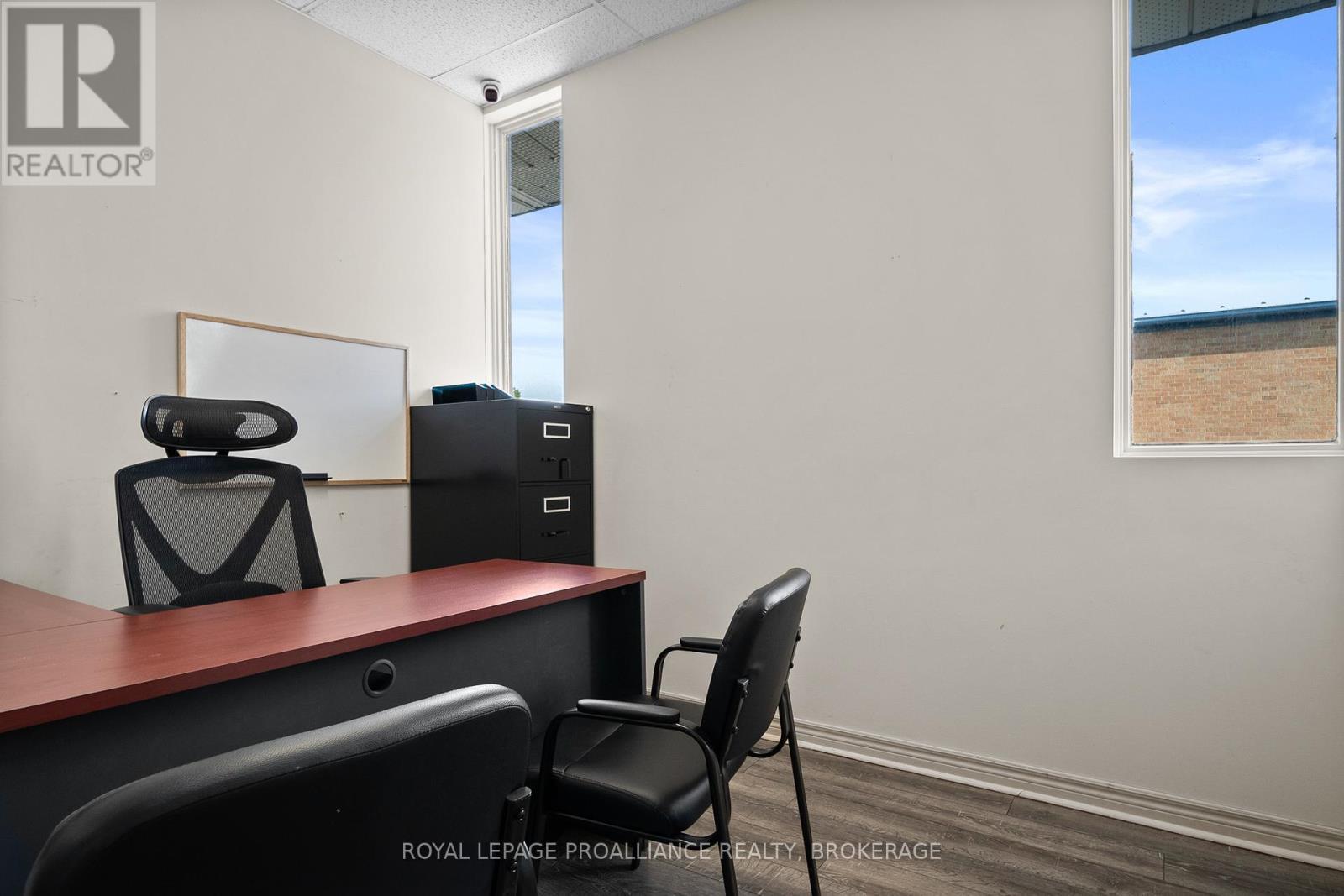 












271 CONCESSION STREET

,
Kingston (East of Sir John A. Blvd),




Ontario
K7K2B7

