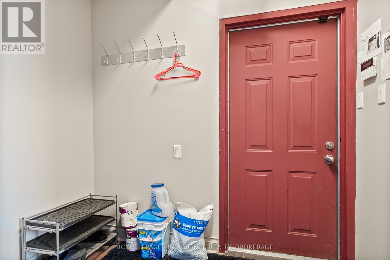 












271 CONCESSION STREET

,
Kingston (East of Sir John A. Blvd),




Ontario
K7K2B7

