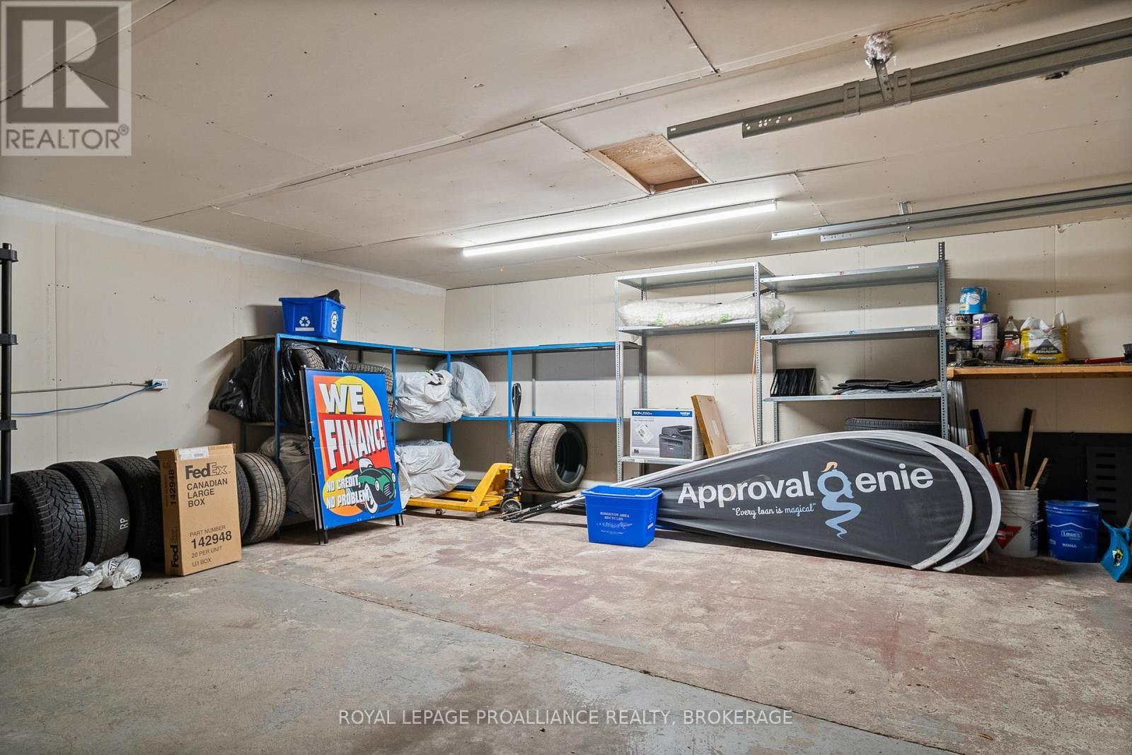 












271 CONCESSION STREET

,
Kingston (East of Sir John A. Blvd),




Ontario
K7K2B7

