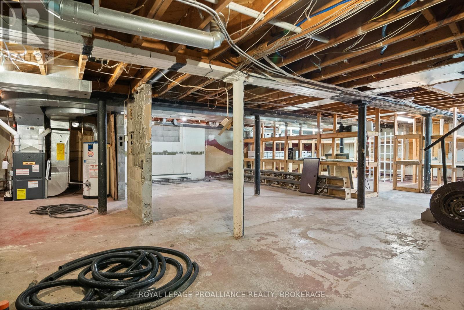 












271 CONCESSION STREET

,
Kingston (East of Sir John A. Blvd),




Ontario
K7K2B7

