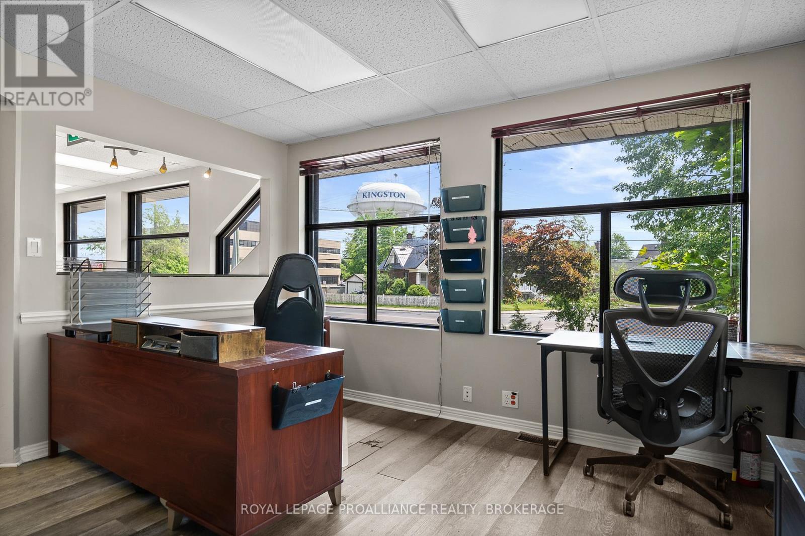 












271 CONCESSION STREET

,
Kingston (East of Sir John A. Blvd),




Ontario
K7K2B7

