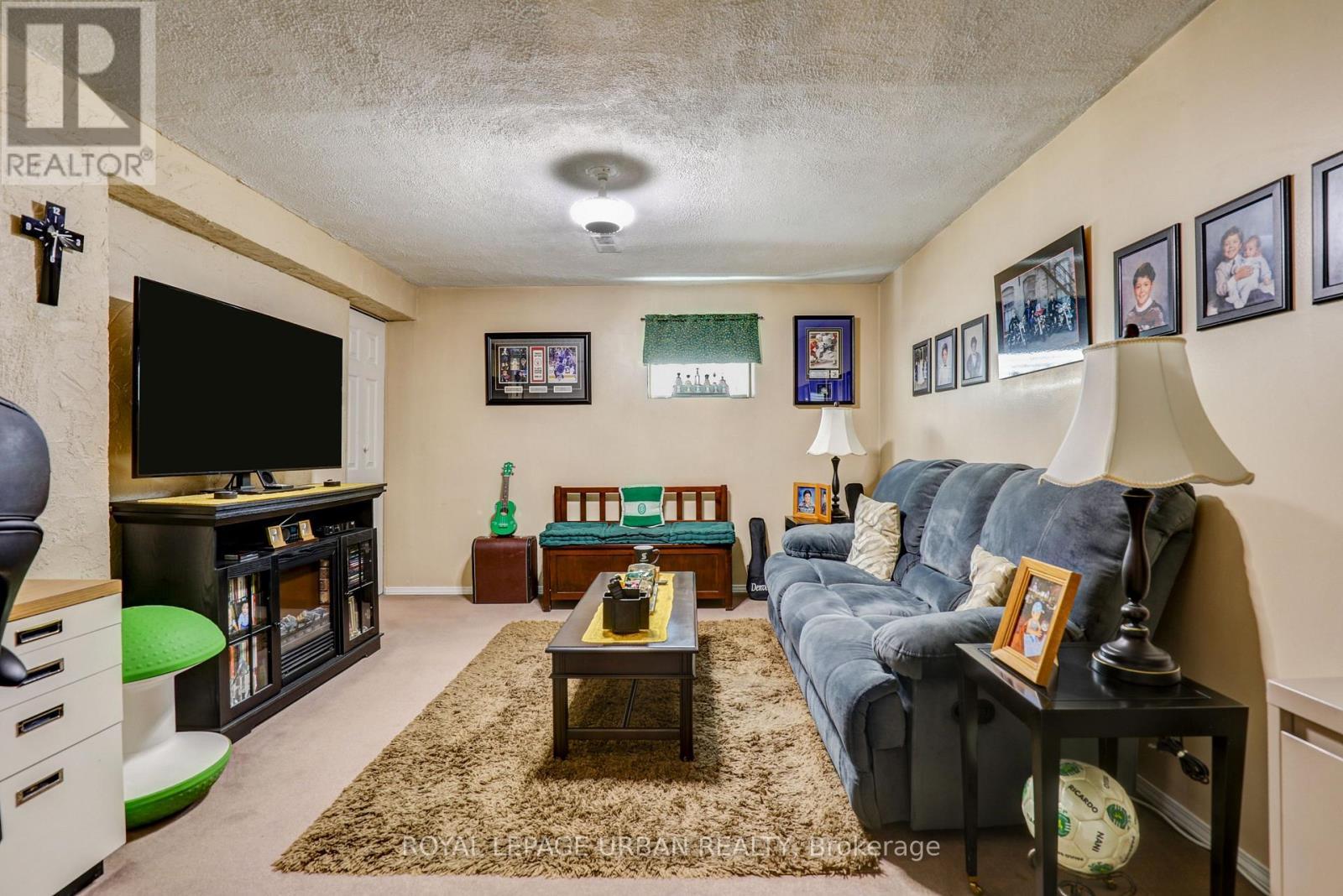 












83 ADANAC DRIVE

,
Toronto,




Ontario
M1M2E7

