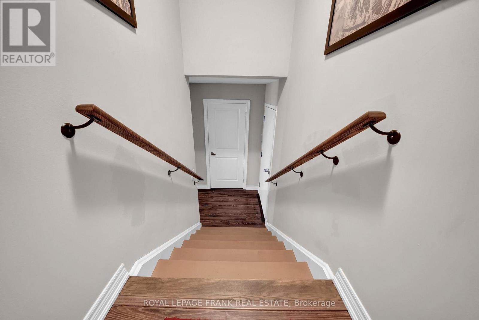 












398 OLIVE AVENUE

,
Oshawa (Central),




Ontario
L1H2R1

