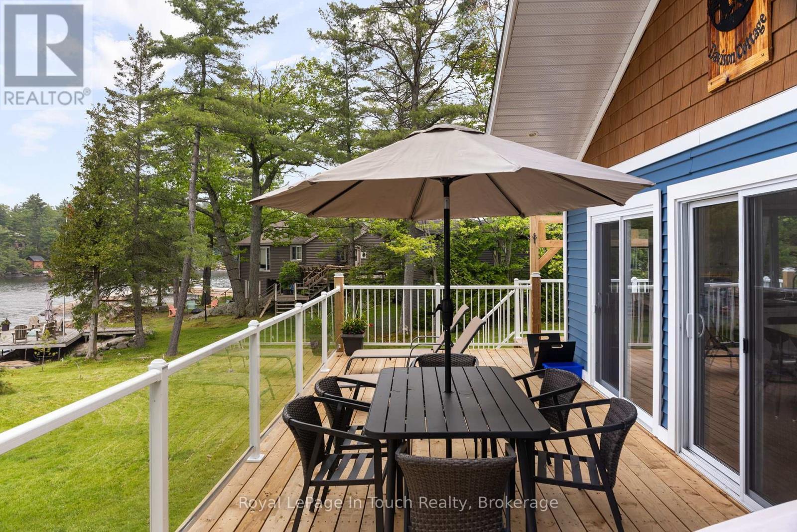 












198 LAVALLEY WAY

,
Georgian Bay (Baxter),




Ontario
P0E1E0

