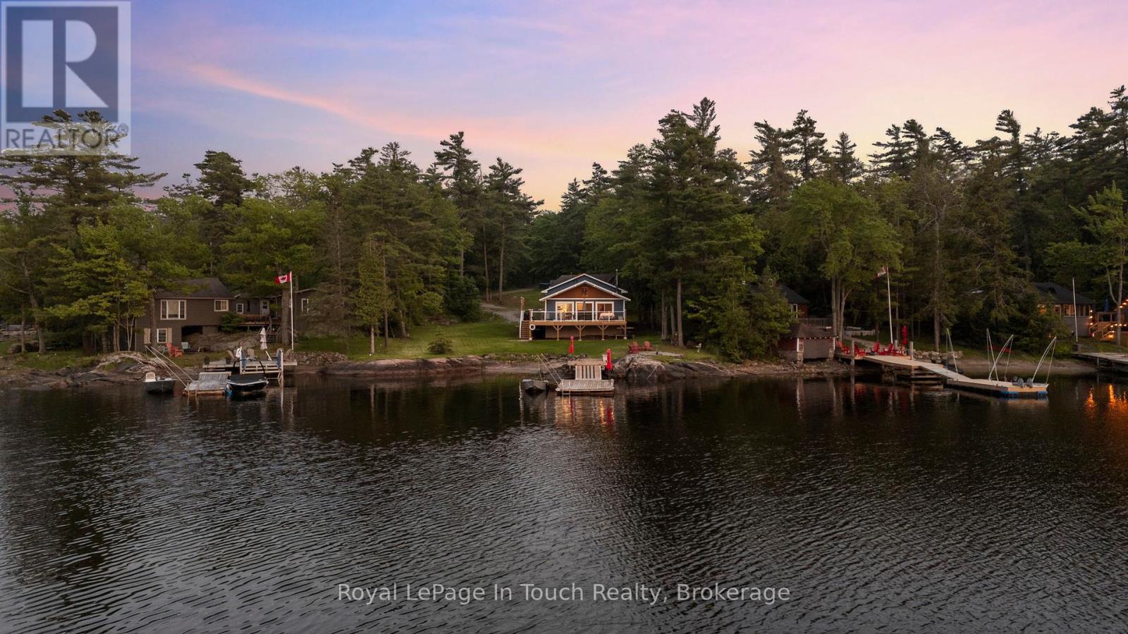 












198 LAVALLEY WAY

,
Georgian Bay (Baxter),




Ontario
P0E1E0

