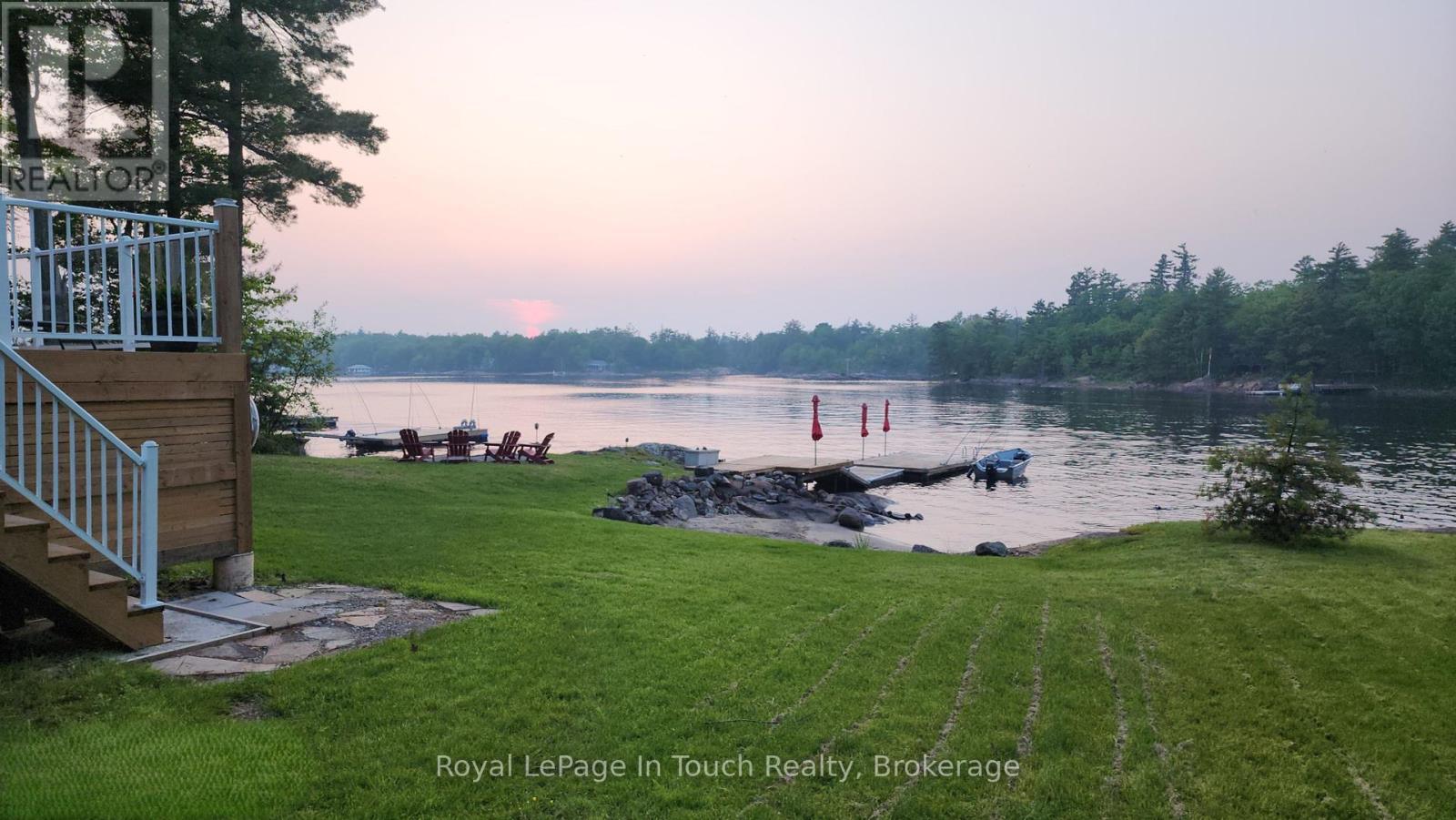 












198 LAVALLEY WAY

,
Georgian Bay (Baxter),




Ontario
P0E1E0

