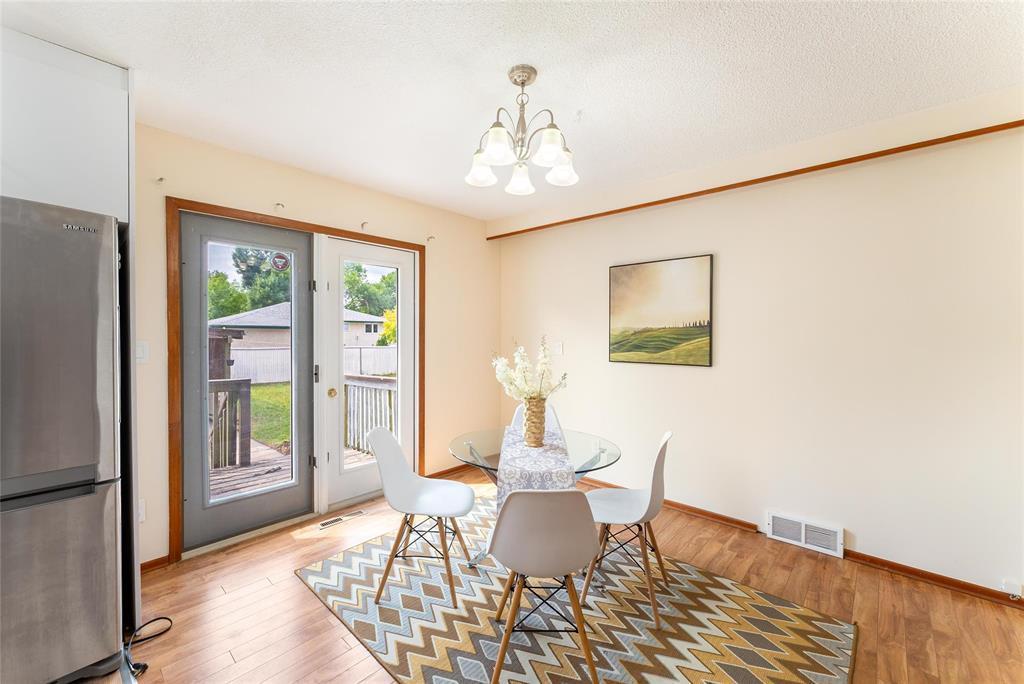 












54 Marbury Road

,
Winnipeg,




Manitoba
R2P0E4

