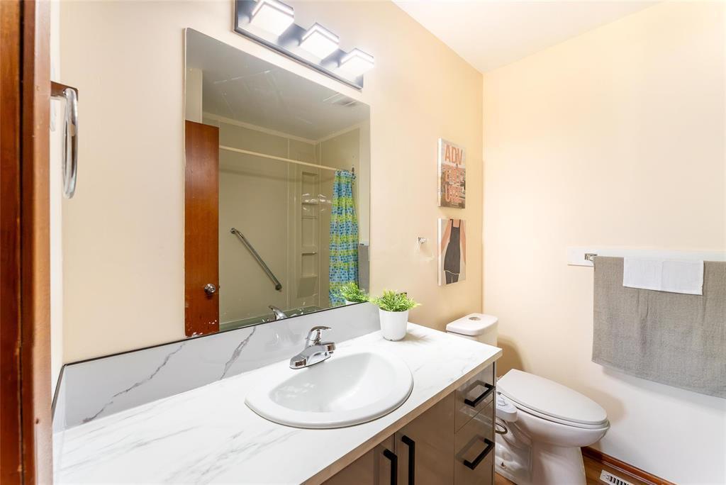 












54 Marbury Road

,
Winnipeg,




Manitoba
R2P0E4

