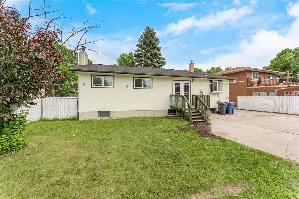 












54 Marbury Road

,
Winnipeg,




Manitoba
R2P0E4

