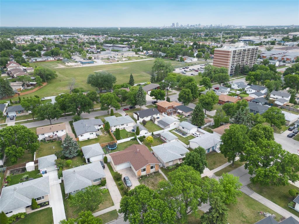 












54 Marbury Road

,
Winnipeg,




Manitoba
R2P0E4

