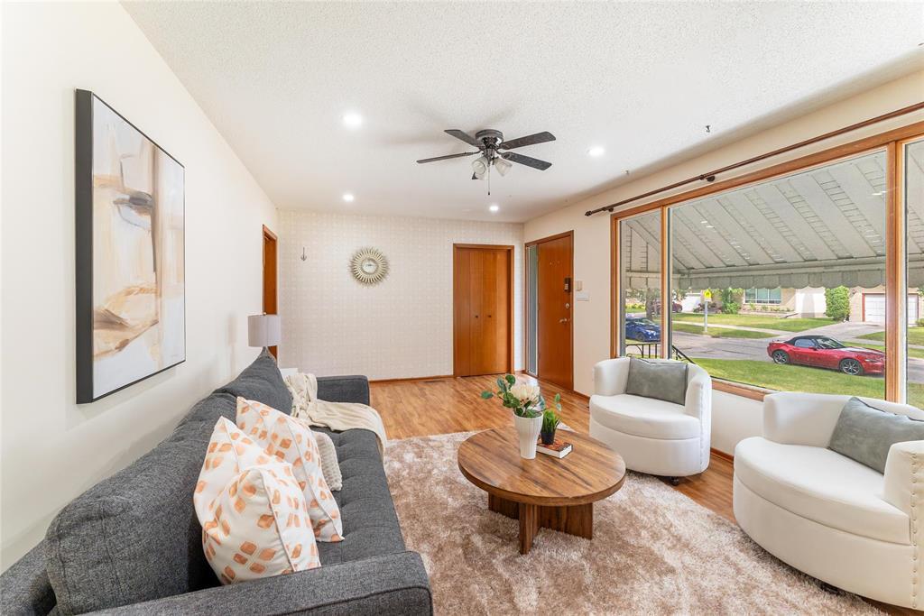 












54 Marbury Road

,
Winnipeg,




Manitoba
R2P0E4

