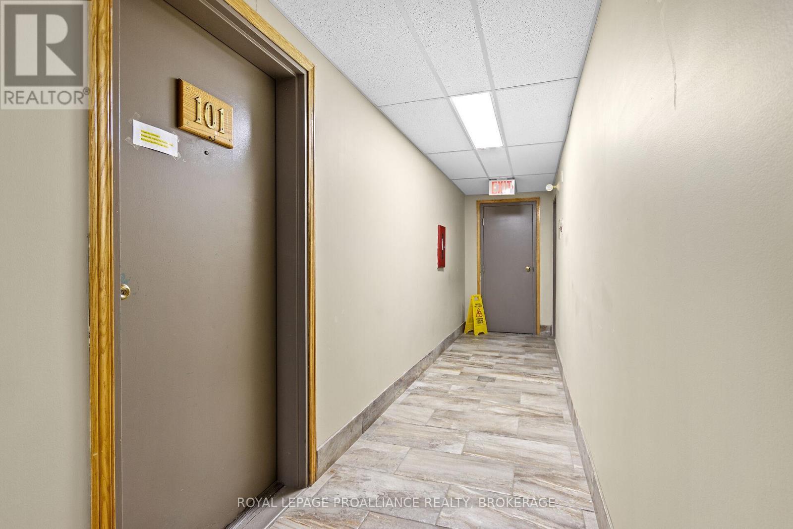 












101 - 573 ARMSTRONG ROAD

,
Kingston (East Gardiners Rd),




Ontario
K7M8J8


