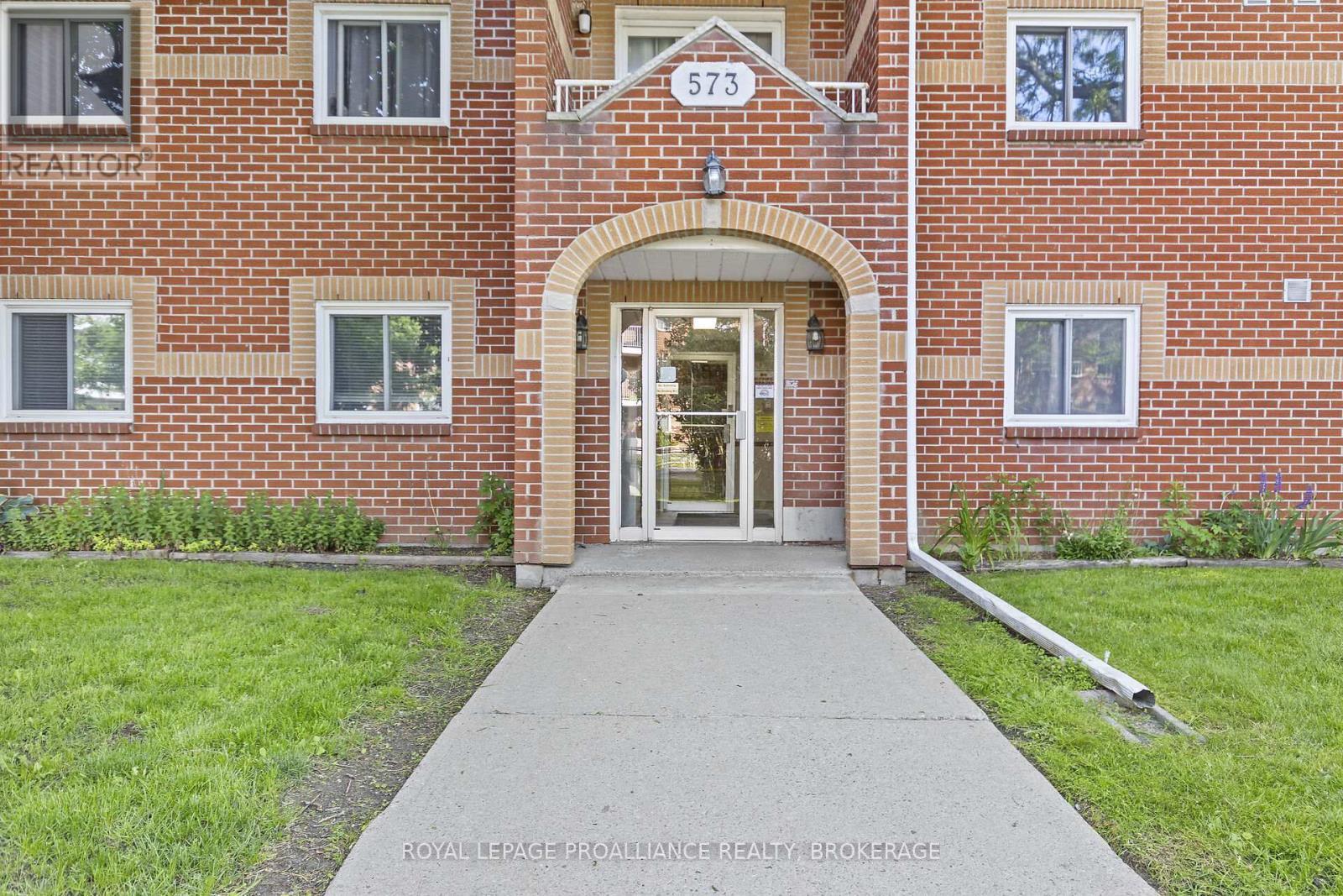 












101 - 573 ARMSTRONG ROAD

,
Kingston (East Gardiners Rd),




Ontario
K7M8J8

