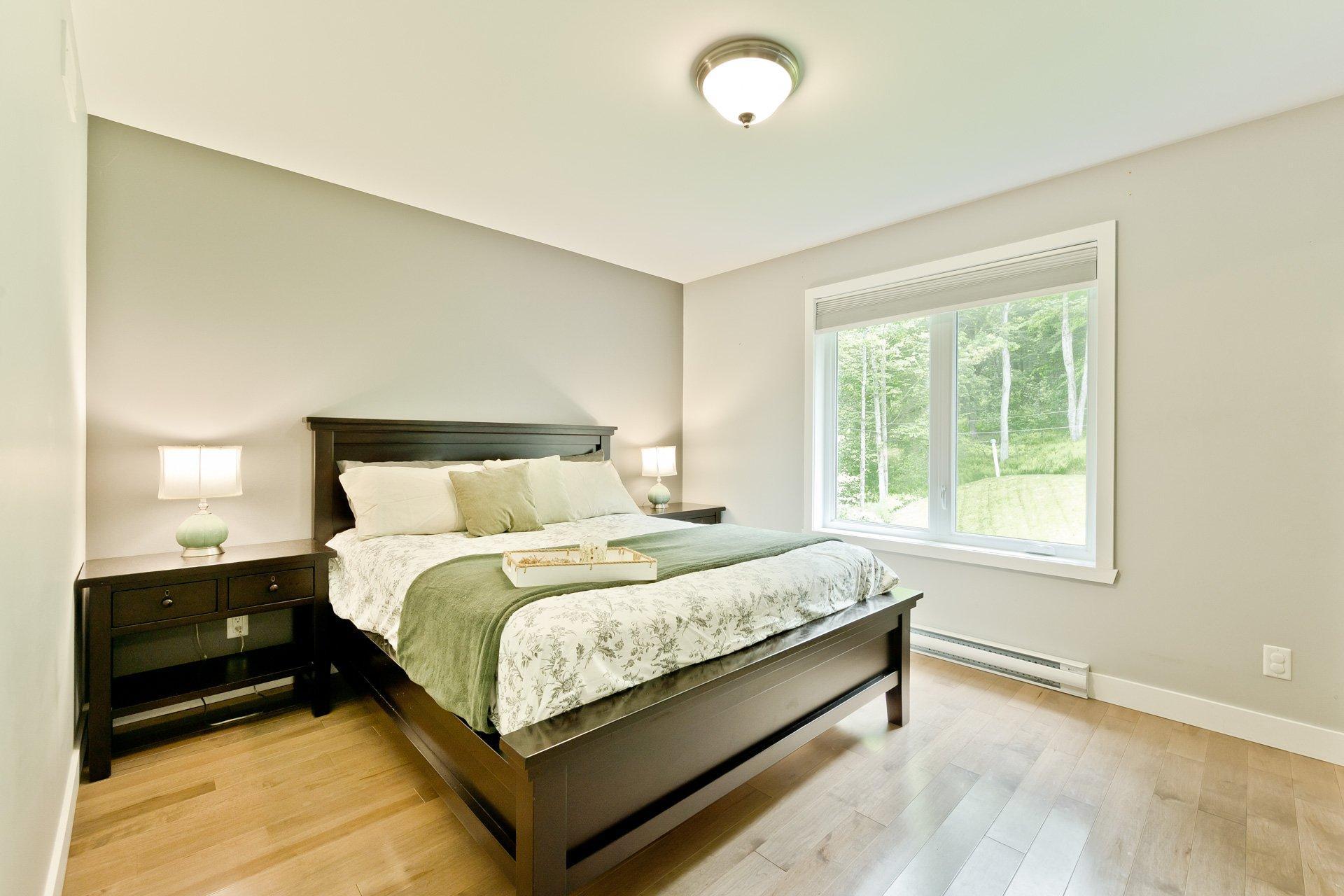 









1685


Ch. Mitchell

,
Sherbrooke (Lennoxville),




QC
J1M0C4

