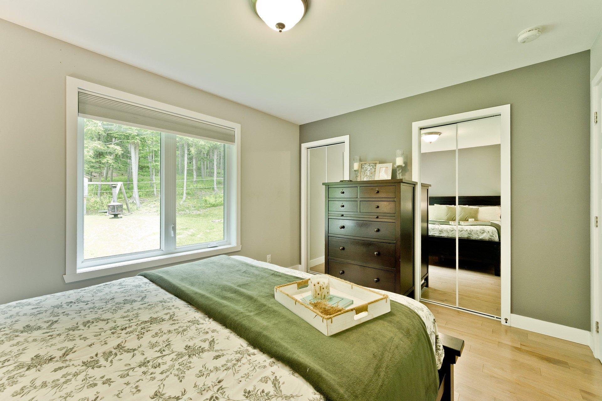 









1685


Ch. Mitchell

,
Sherbrooke (Lennoxville),




QC
J1M0C4

