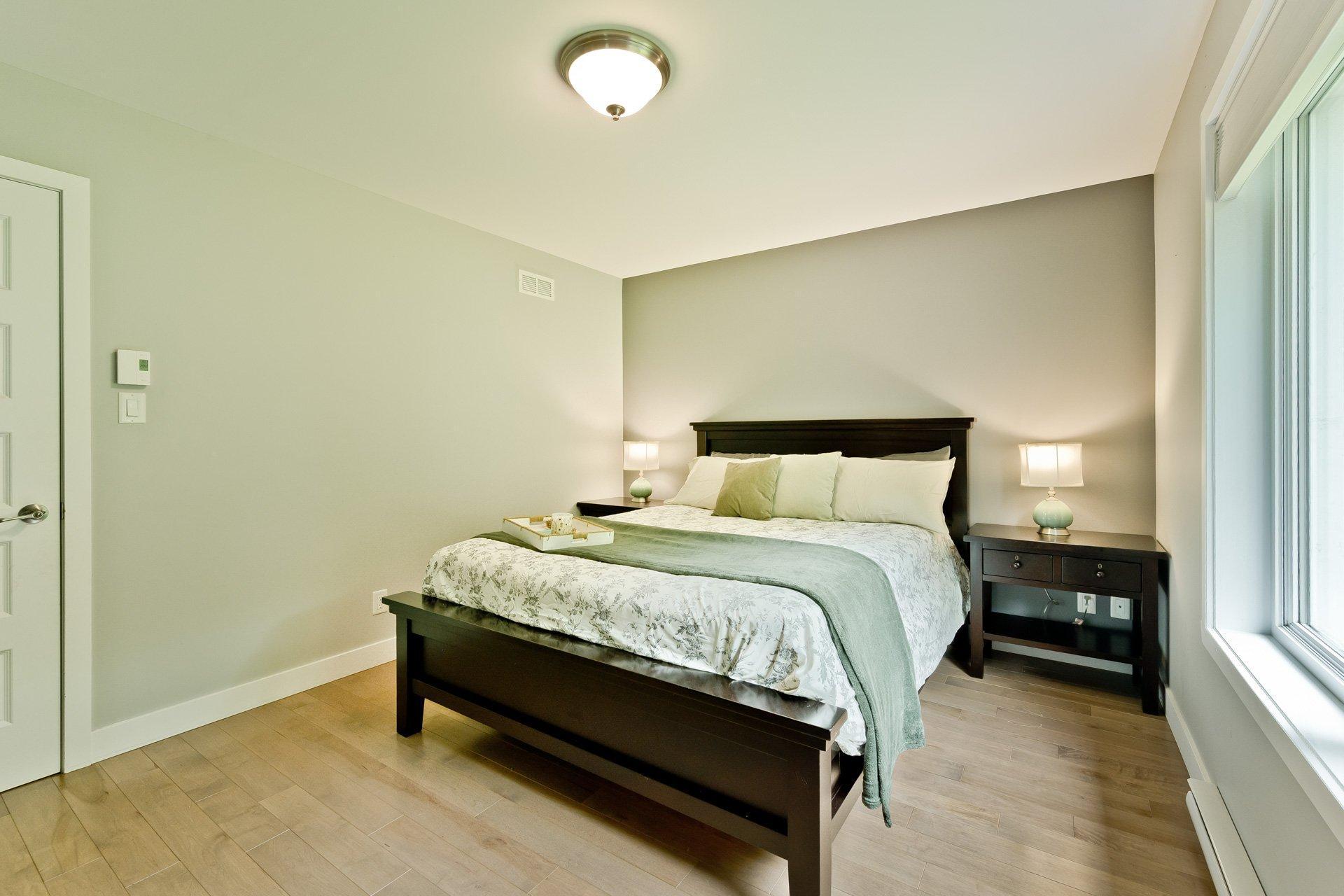 









1685


Ch. Mitchell

,
Sherbrooke (Lennoxville),




QC
J1M0C4

