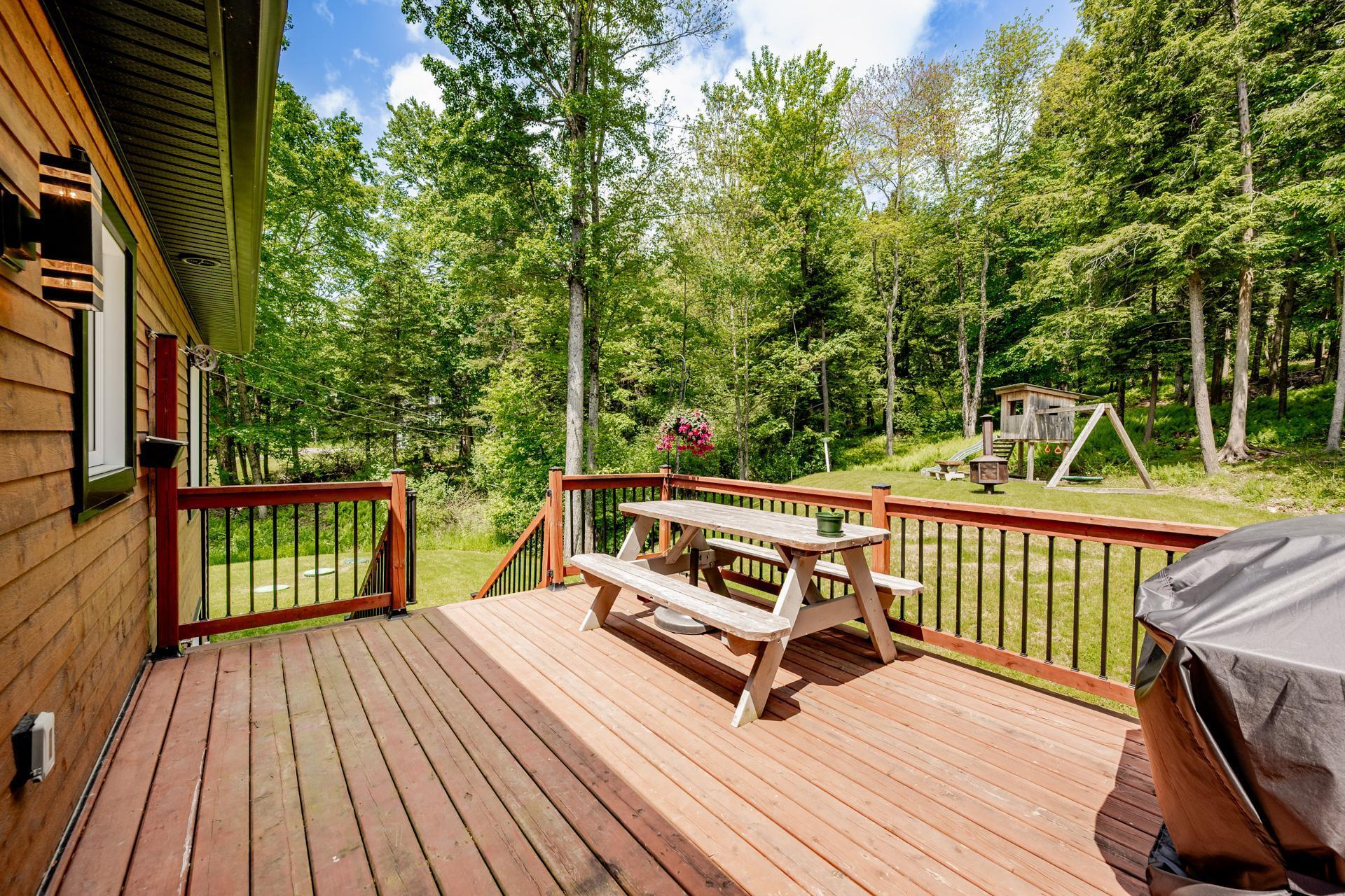 









1685


Ch. Mitchell

,
Sherbrooke (Lennoxville),




QC
J1M0C4

