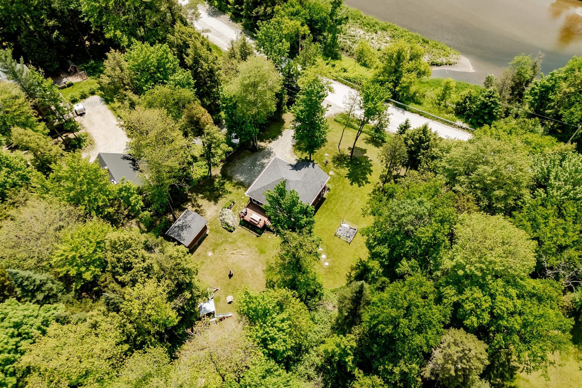 









1685


Ch. Mitchell

,
Sherbrooke (Lennoxville),




QC
J1M0C4

