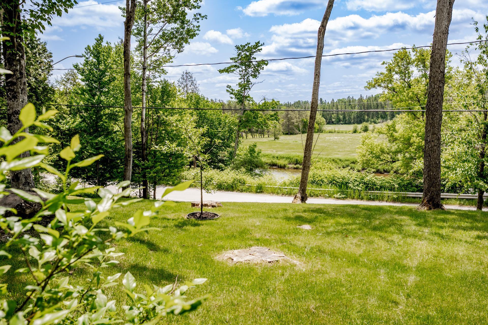 









1685


Ch. Mitchell

,
Sherbrooke (Lennoxville),




QC
J1M0C4

