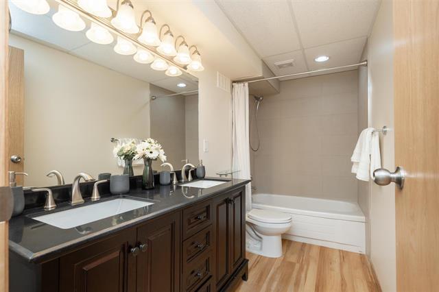 









30


Evelyne Reese

BLVD,
Winnipeg,




MB
R3X 2S9

