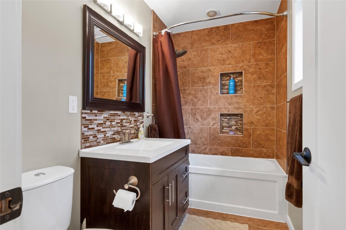 









5719


6

Highway,
Coldstream,




BC
V1B 3E1

