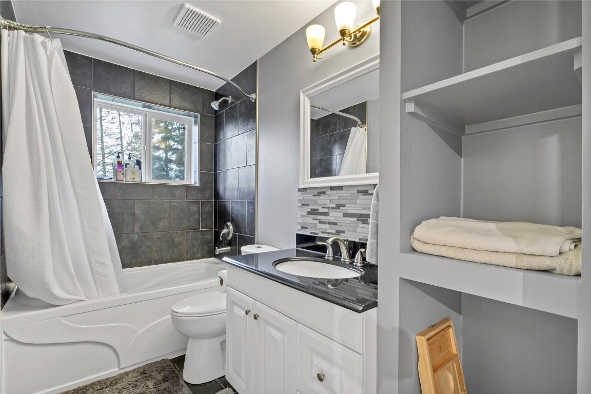 









5719


6

Highway,
Coldstream,




BC
V1B 3E1

