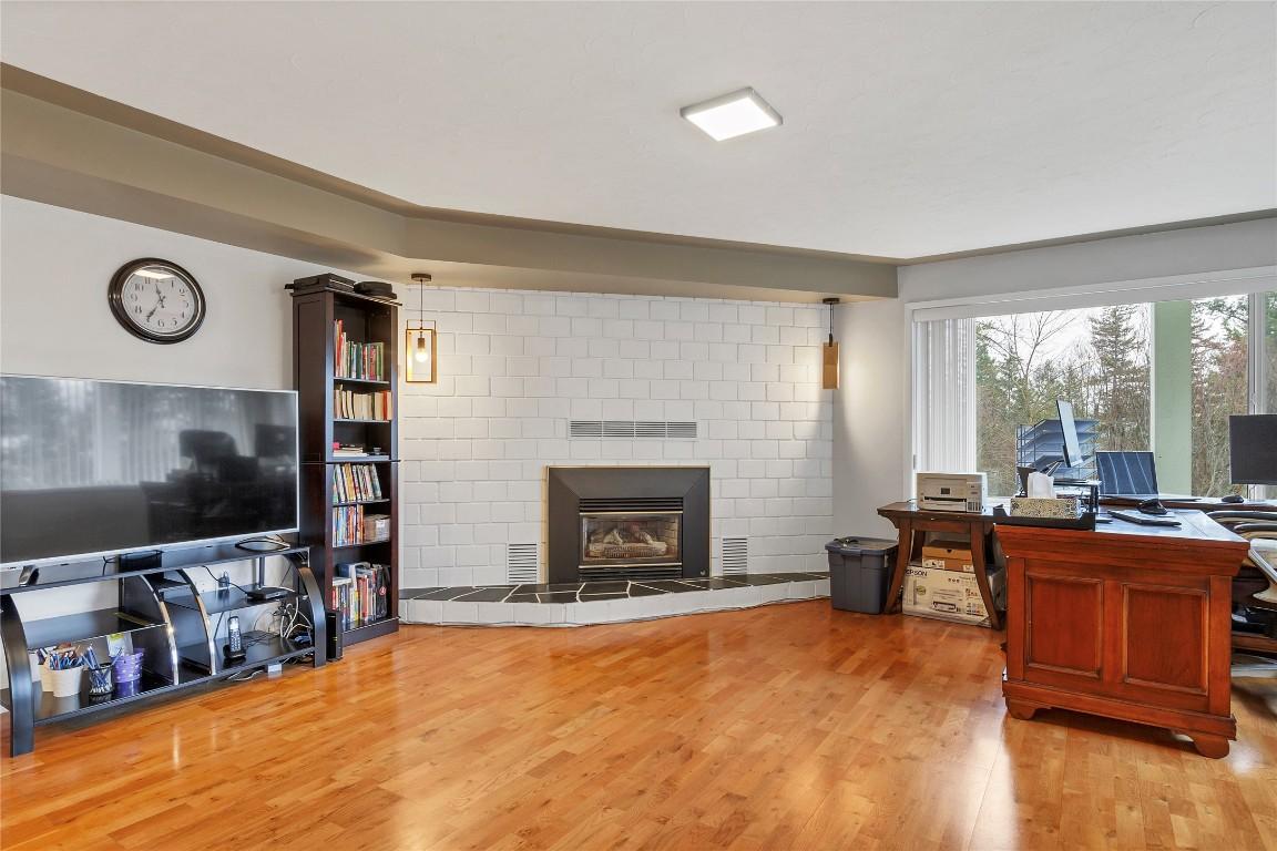









5719


6

Highway,
Coldstream,




BC
V1B 3E1

