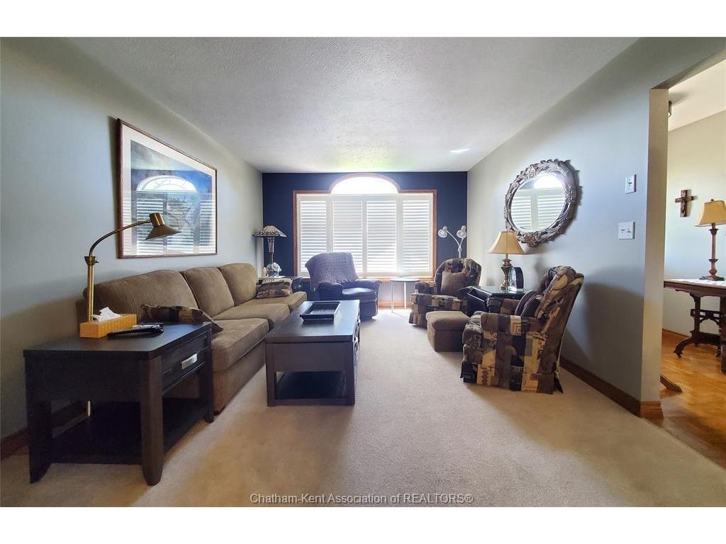 









211


Garden

Path,
Chatham,




ON
N7L 5M2

