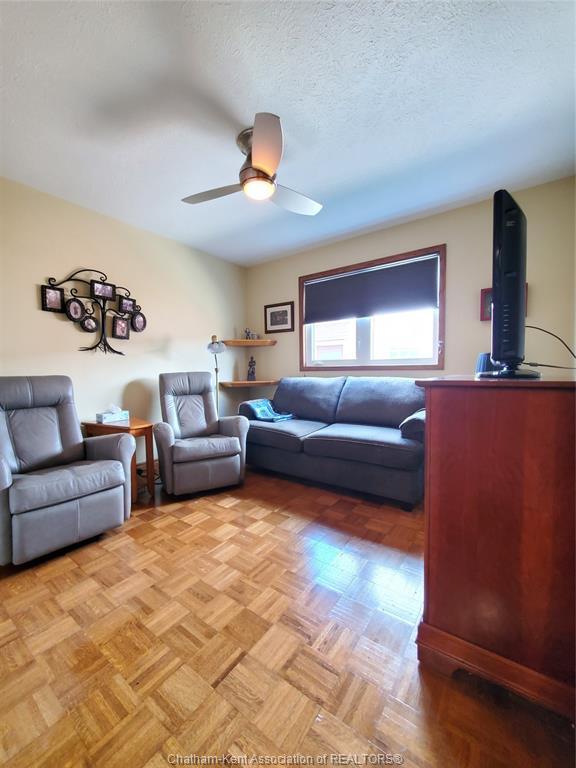 









211


Garden

Path,
Chatham,




ON
N7L 5M2

