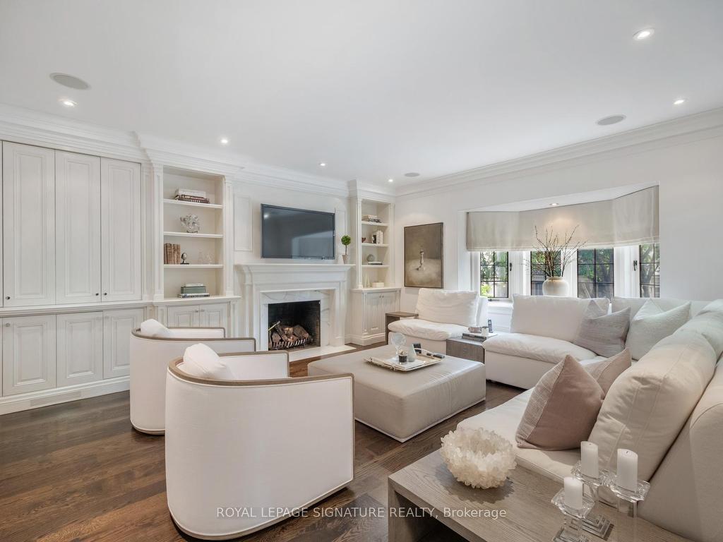 









64


Old Forest Hill

Road,
Toronto,




ON
M5P 2R2


