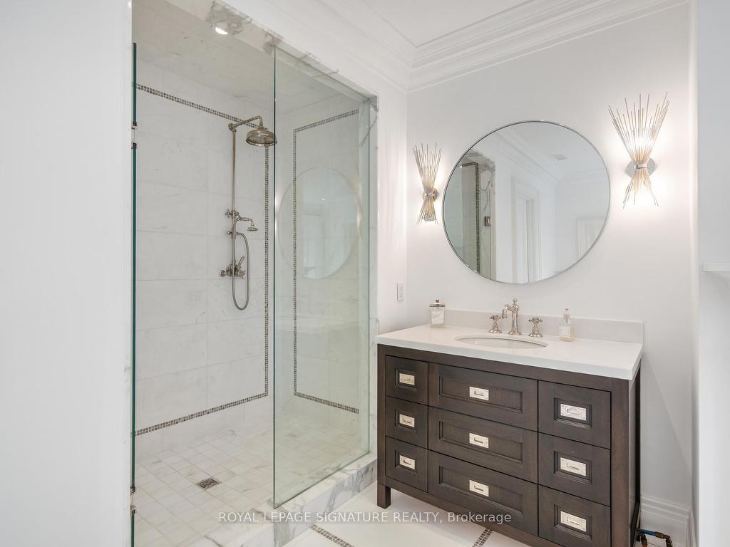 









64


Old Forest Hill

Road,
Toronto,




ON
M5P 2R2

