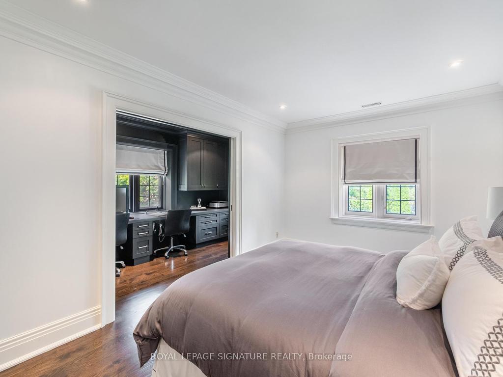 









64


Old Forest Hill

Road,
Toronto,




ON
M5P 2R2

