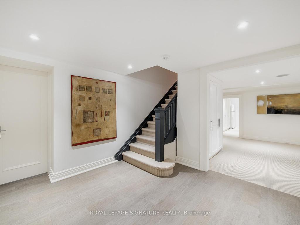 









64


Old Forest Hill

Road,
Toronto,




ON
M5P 2R2

