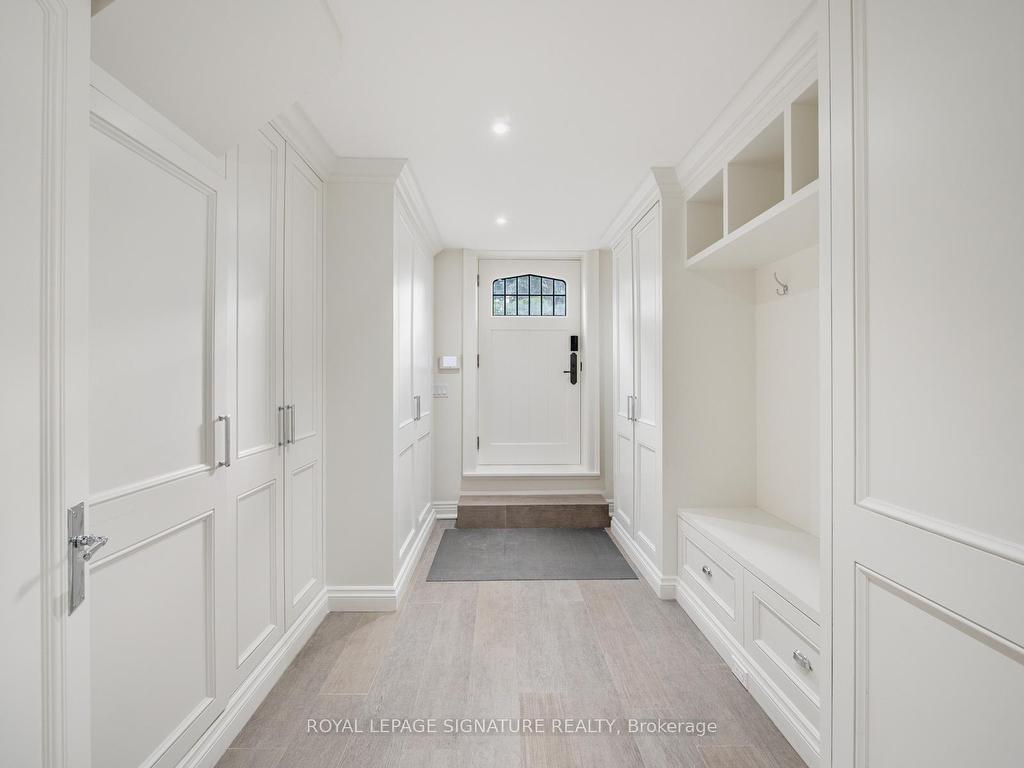 









64


Old Forest Hill

Road,
Toronto,




ON
M5P 2R2

