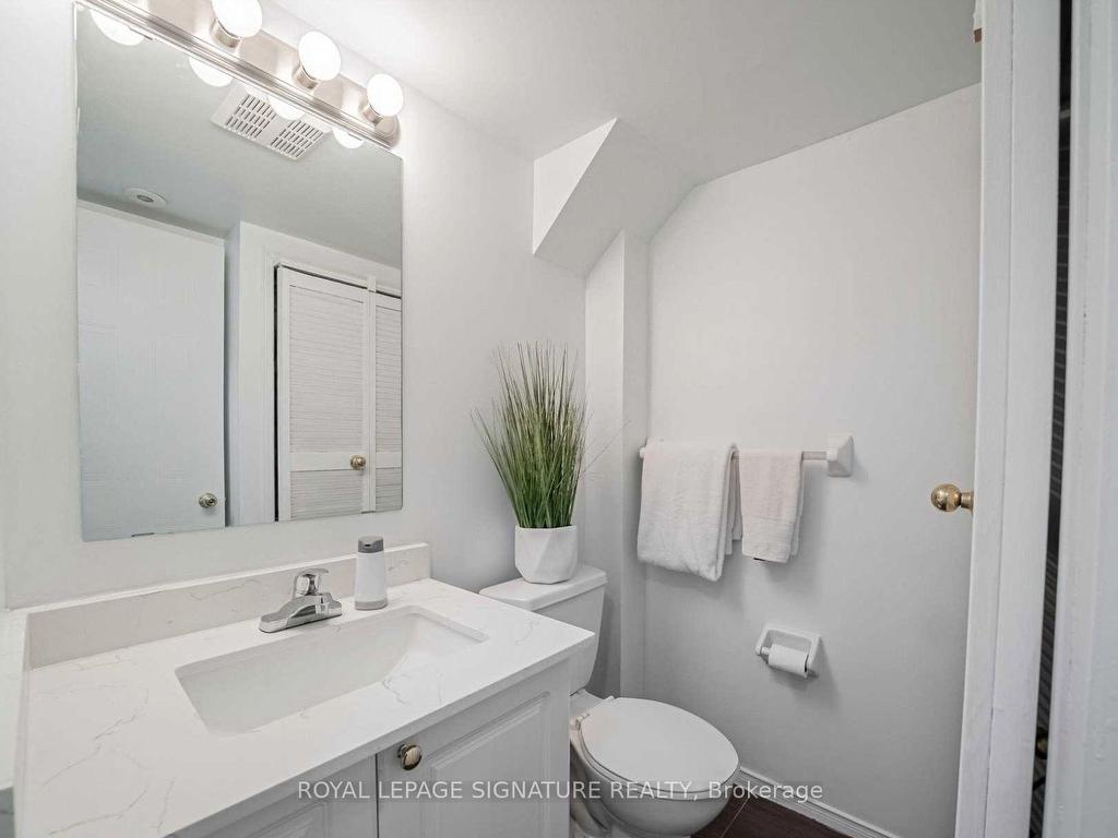 









593


Kennedy

Road, 28,
Toronto,




ON
M1K 2B2

