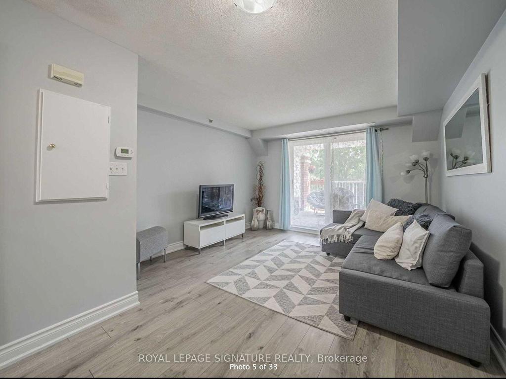 









593


Kennedy

Road, 28,
Toronto,




ON
M1K 2B2

