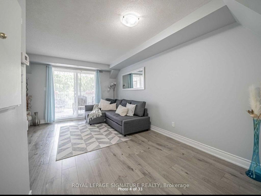 









593


Kennedy

Road, 28,
Toronto,




ON
M1K 2B2

