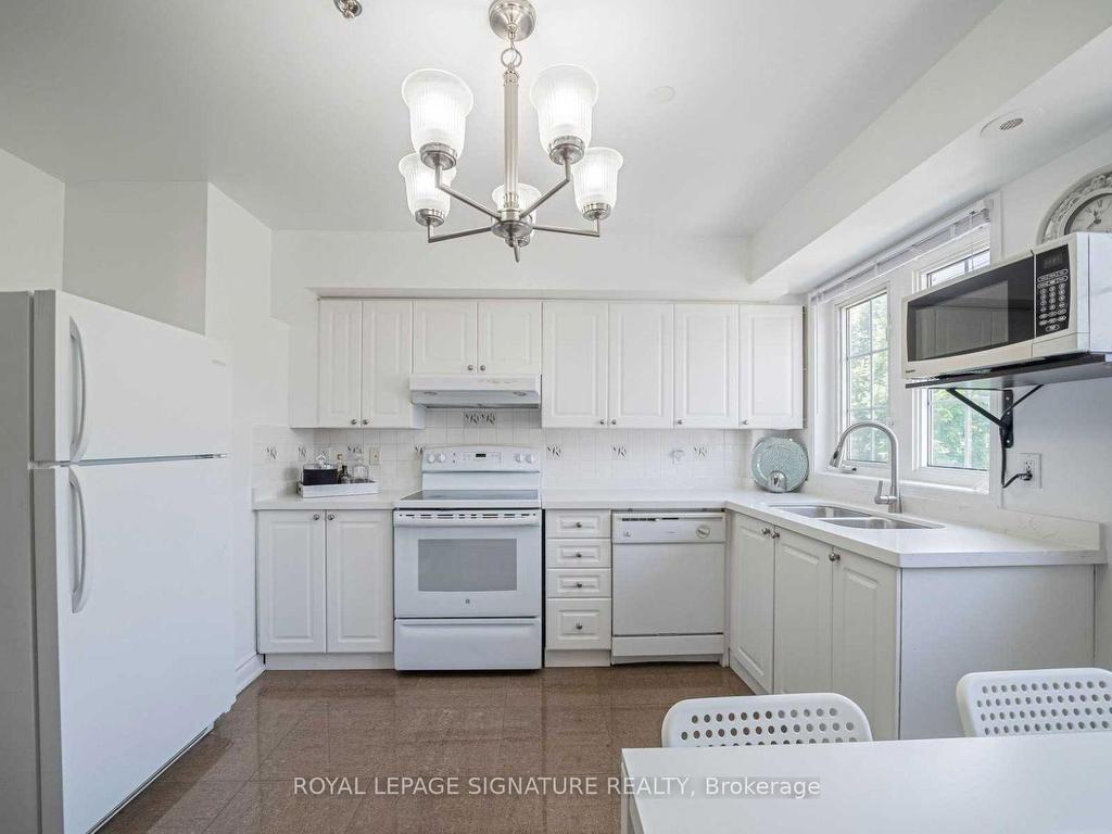 









593


Kennedy

Road, 28,
Toronto,




ON
M1K 2B2

