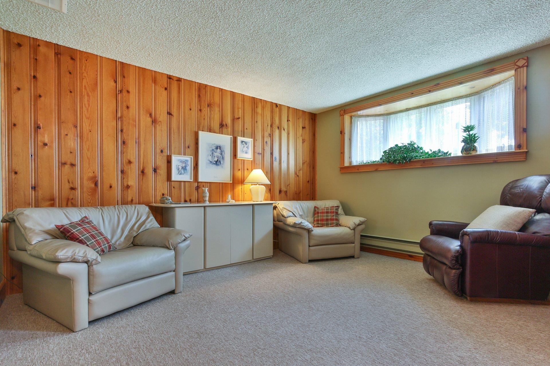 









123


Rue St-Antoine

,
Saint-Jean-sur-Richelieu,




QC
J3B4A3

