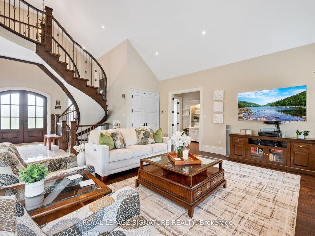 









143


Turner

Court,
Erin,




ON
N0B 1H0

