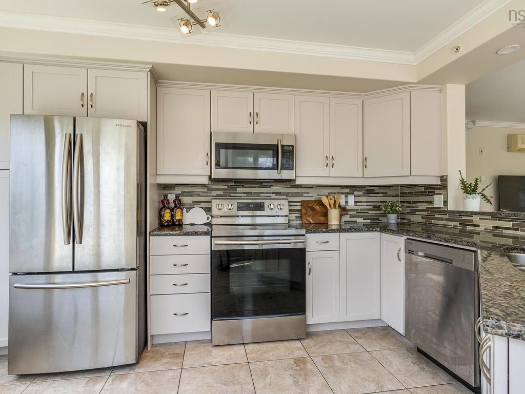 












207 5234 Morris Street

,
Halifax,




NS
B3J 0A3

