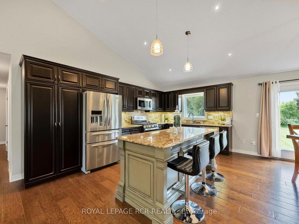 









245327


5th

Side Road,
Amaranth,




ON
L9W 0W9

